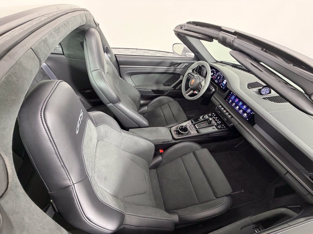 Certified 2026 Porsche 911 Targa 4 GTS AWD/4WD image 14