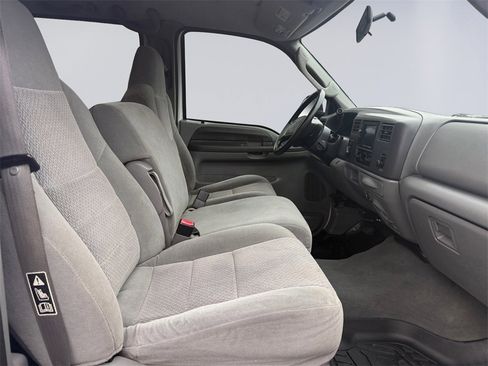 Used 2003 Ford F250 4x4 Crew Cab Super Duty image 2