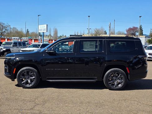 New 2026 Jeep Grand Wagoneer 4WD image 8