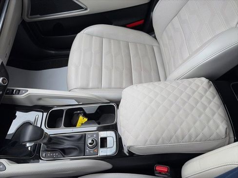 Used 2024 Kia Telluride SX Prestige image 17