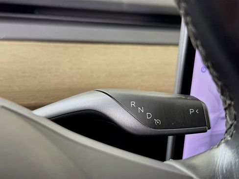 Used 2018 Tesla Model 3 Long Range image 17