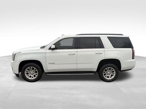Used 2016 GMC Yukon SLT image 3