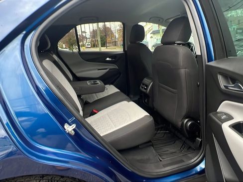 Used 2022 Chevrolet Equinox LT image 29