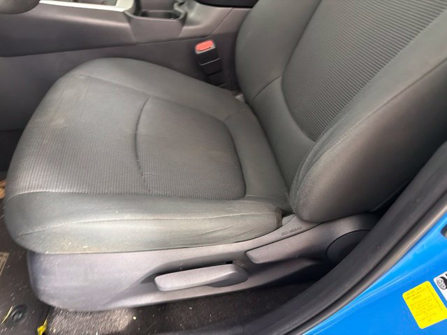 Used 2019 Toyota RAV4 LE FWD image 20