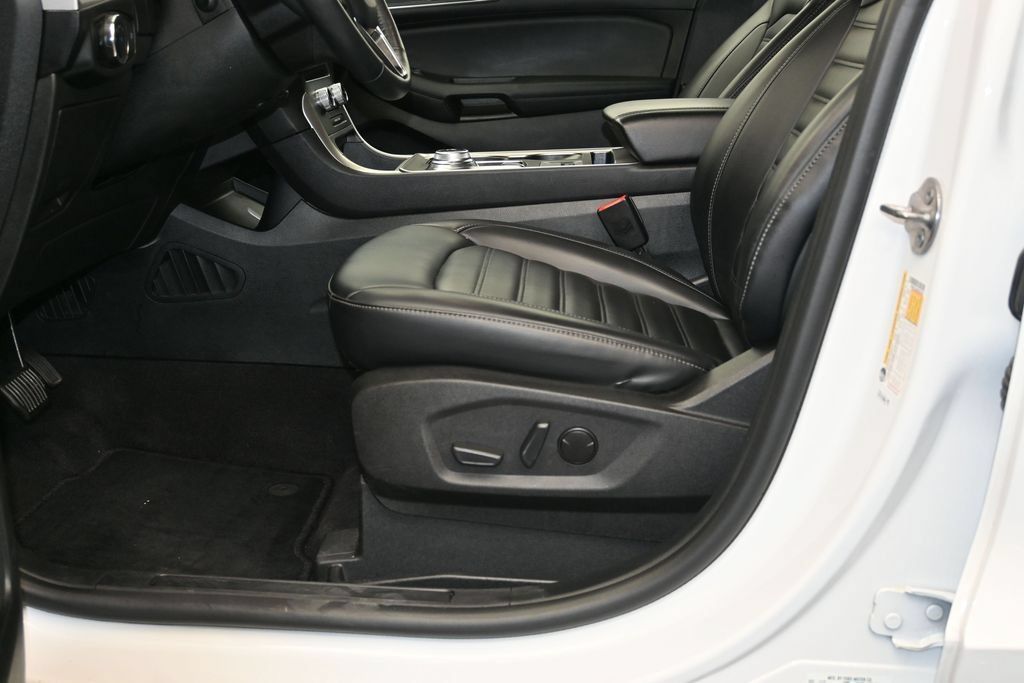 Used 2024 Ford Edge SEL AWD/4WD image 21
