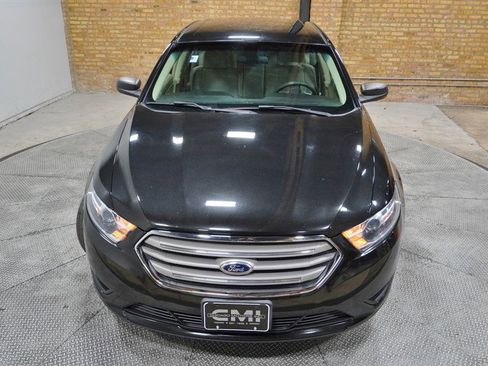 Used 2014 Ford Taurus SE image 5