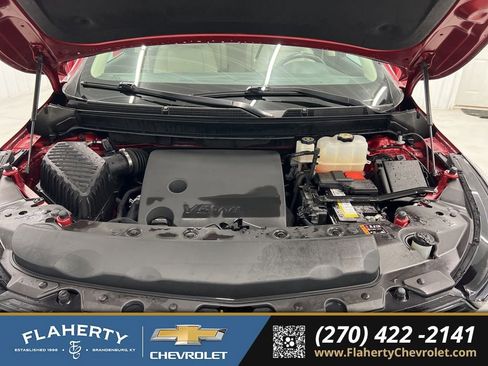 Used 2023 Buick Enclave Essence w/ Experience Buick Package image 16