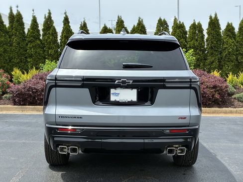 New 2026 Chevrolet Traverse RS FWD image 8
