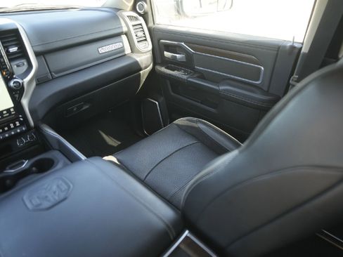 Used 2022 RAM 3500 Laramie image 26