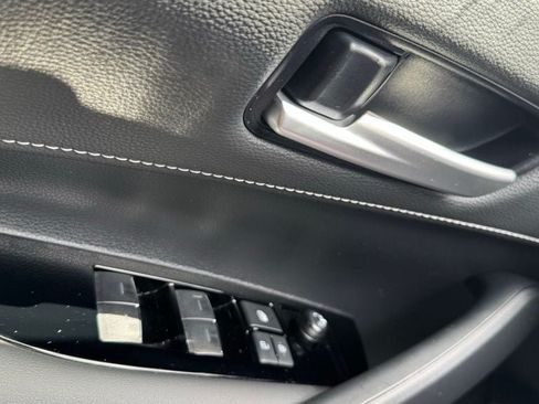 Used 2025 Toyota Corolla SE FWD image 18