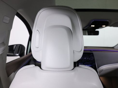 Certified 2023 Mercedes-Benz EQE 350+ 4MATIC SUV w/ Exclusive Trim Package image 34