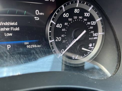 Used 2021 Toyota Highlander XLE AWD/4WD image 10