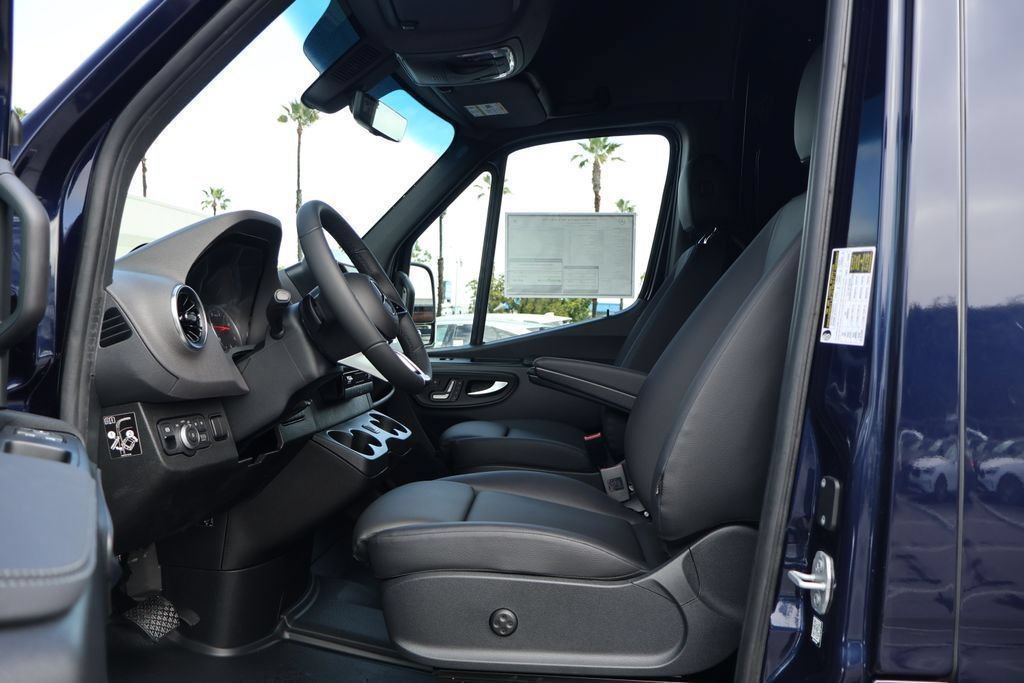 New 2026 Mercedes-Benz Sprinter 2500 image 6