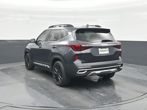 Used 2022 Kia Seltos Nightfall Edition image 22