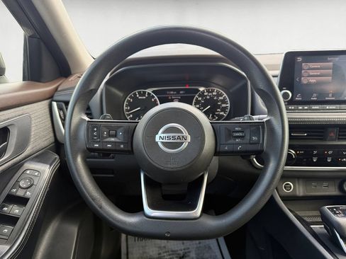 Used 2021 Nissan Rogue S AWD/4WD image 13