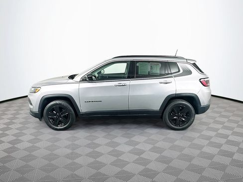 Certified 2022 Jeep Compass Latitude w/ Convenience Group AWD/4WD image 7