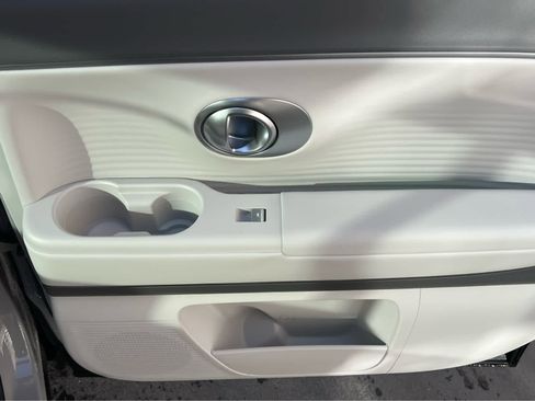 New 2026 Hyundai Ioniq 9 SEL image 21