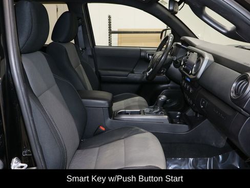 Used 2021 Toyota Tacoma TRD Off-Road w/ Technology Package image 16