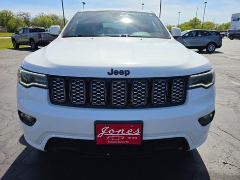 Used 2021 Jeep Grand Cherokee Laredo X AWD/4WD image 8