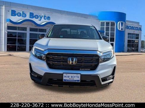 New 2026 Honda Ridgeline Black Edition image 9