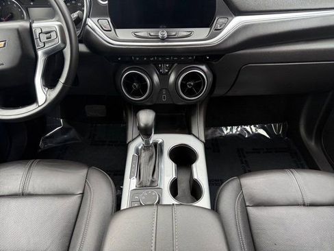 Used 2024 Chevrolet Blazer LT image 28