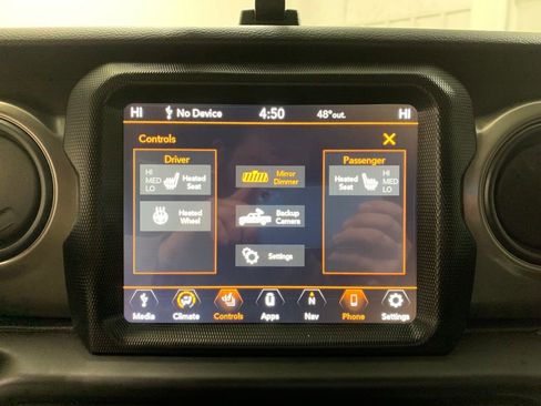 Used 2023 Jeep Gladiator Sport image 24