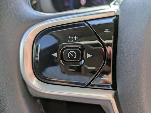 Certified 2023 Volvo XC60 B5 Ultimate image 26