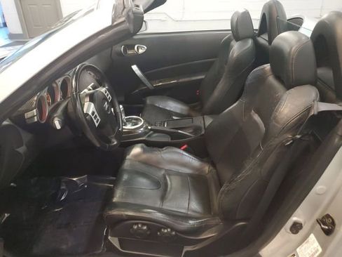 Used 2006 Nissan 350Z Touring image 10