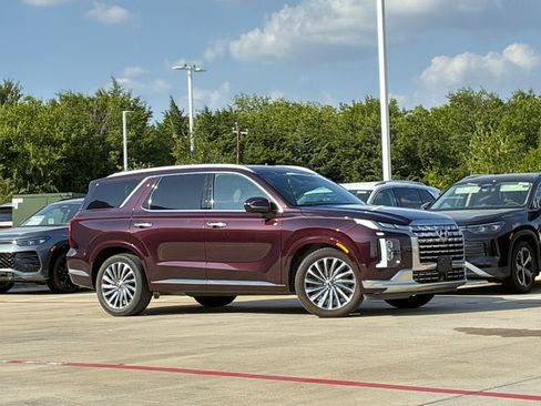 Used 2024 Hyundai Palisade Calligraphy FWD image 5