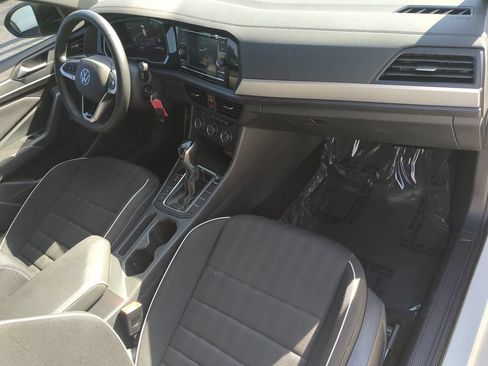Certified 2024 Volkswagen Jetta Sport FWD image 11