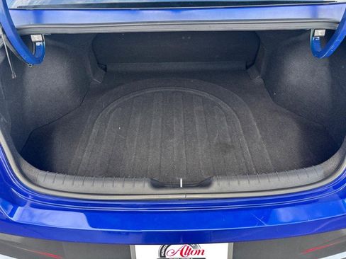 Used 2024 Hyundai Elantra SEL FWD image 7