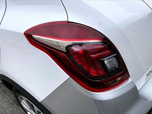 Used 2020 Buick Encore Preferred w/ Safety Package image 21