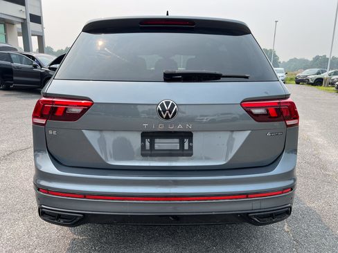 Used 2022 Volkswagen Tiguan SE R-Line AWD/4WD image 4