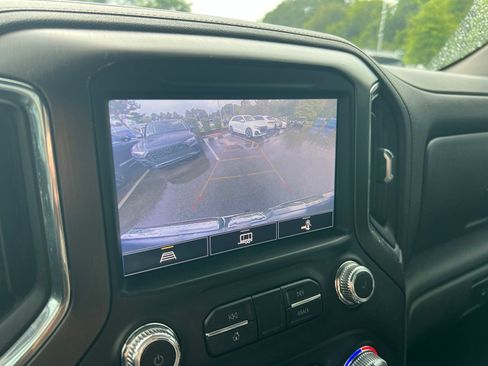Used 2022 GMC Sierra 1500 AT4 w/ AT4 Premium Package AWD/4WD image 9