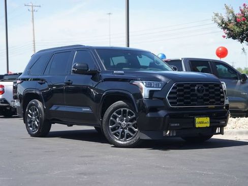 Used 2024 Toyota Sequoia Platinum AWD/4WD image 2