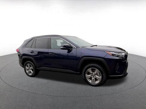 Used 2025 Toyota RAV4 XLE image 2