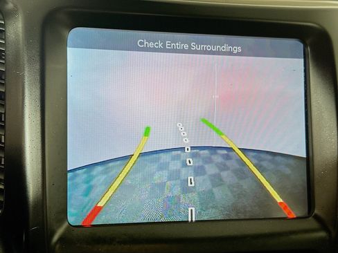 Used 2014 Jeep Cherokee Trailhawk w/ Comfort/Convenience Group AWD/4WD image 14