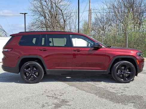Used 2022 Jeep Grand Cherokee L Laredo AWD/4WD image 10