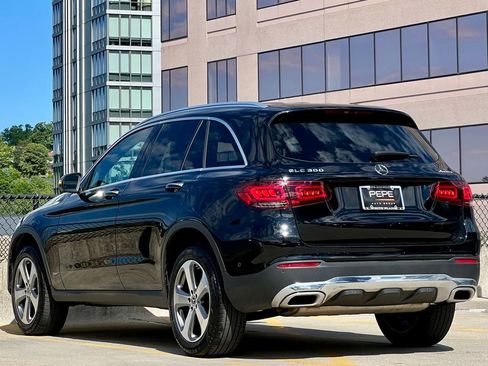 Used 2022 Mercedes-Benz GLC 300 4MATIC image 5