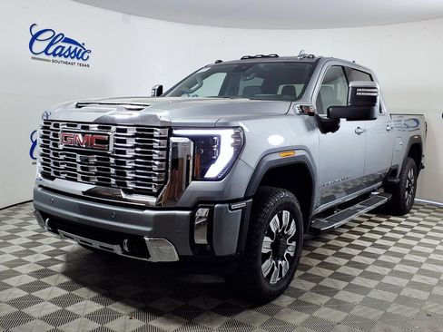 New 2026 GMC Sierra 2500 Denali w/ Denali Reserve Package AWD/4WD image 6