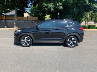 Used 2016 Hyundai Tucson Limited w/ Option Group 03 FWD video 2