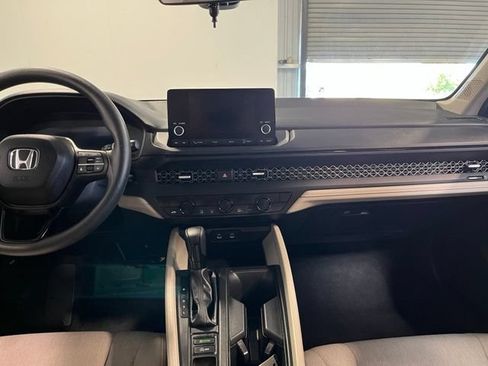 Used 2024 Honda Accord EX image 20