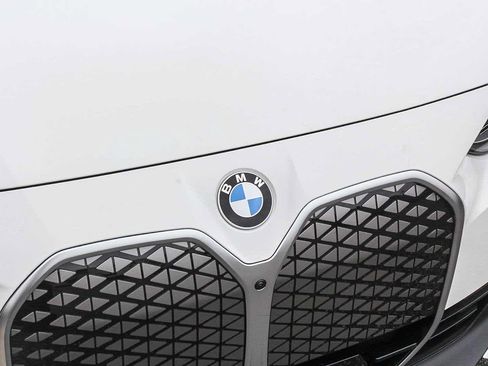 New 2026 BMW i4 eDrive40 w/ Premium Package RWD image 11