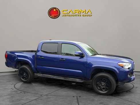 Used 2022 Toyota Tacoma SR5 w/ Technology Package image 10