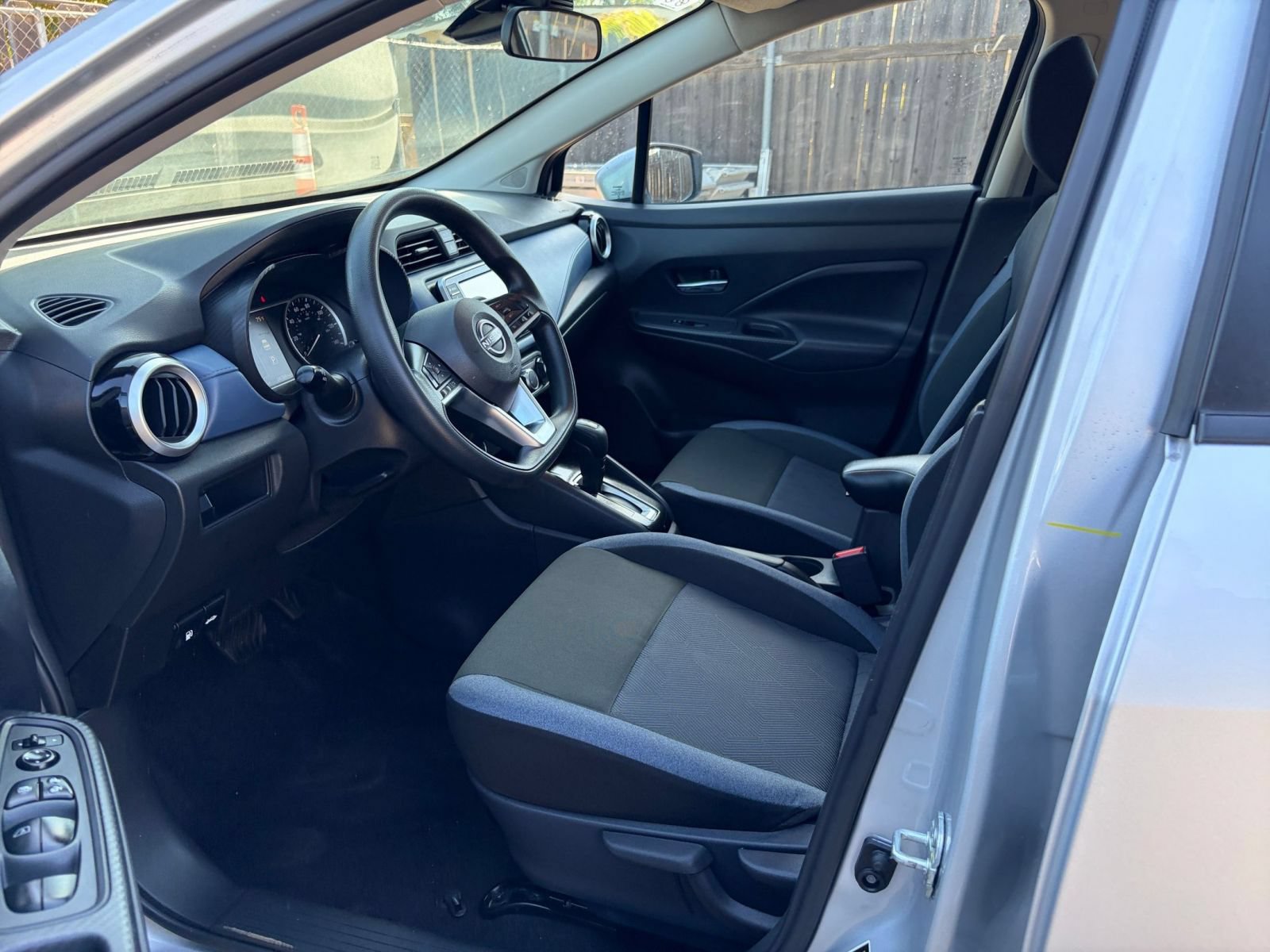 Used 2025 Nissan Versa SV FWD image 25