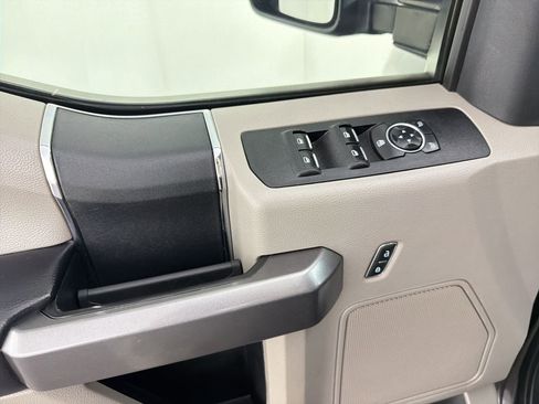 Used 2021 Ford F250 XLT w/ FX4 Off-Road Package AWD/4WD image 21