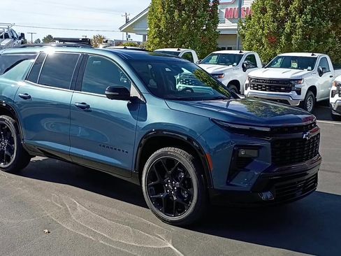 New 2026 Chevrolet Traverse RS image 3