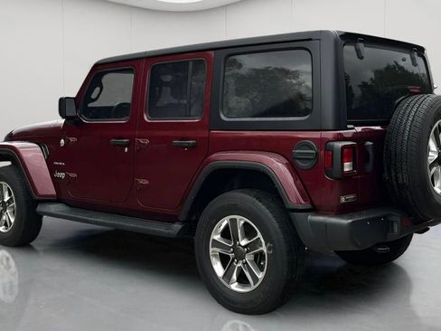 Used 2021 Jeep Wrangler Unlimited Sahara w/ Uconnect 4C Nav & Sound Group image 12