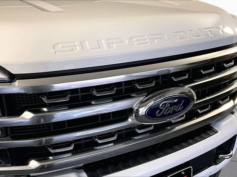 Used 2024 Ford F250 Platinum AWD/4WD image 28