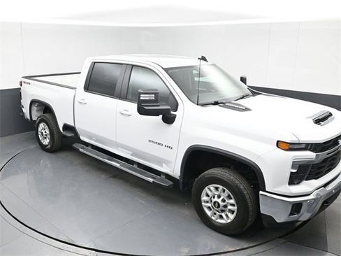 Certified 2025 Chevrolet Silverado 2500 LT w/ Safety Package image 33